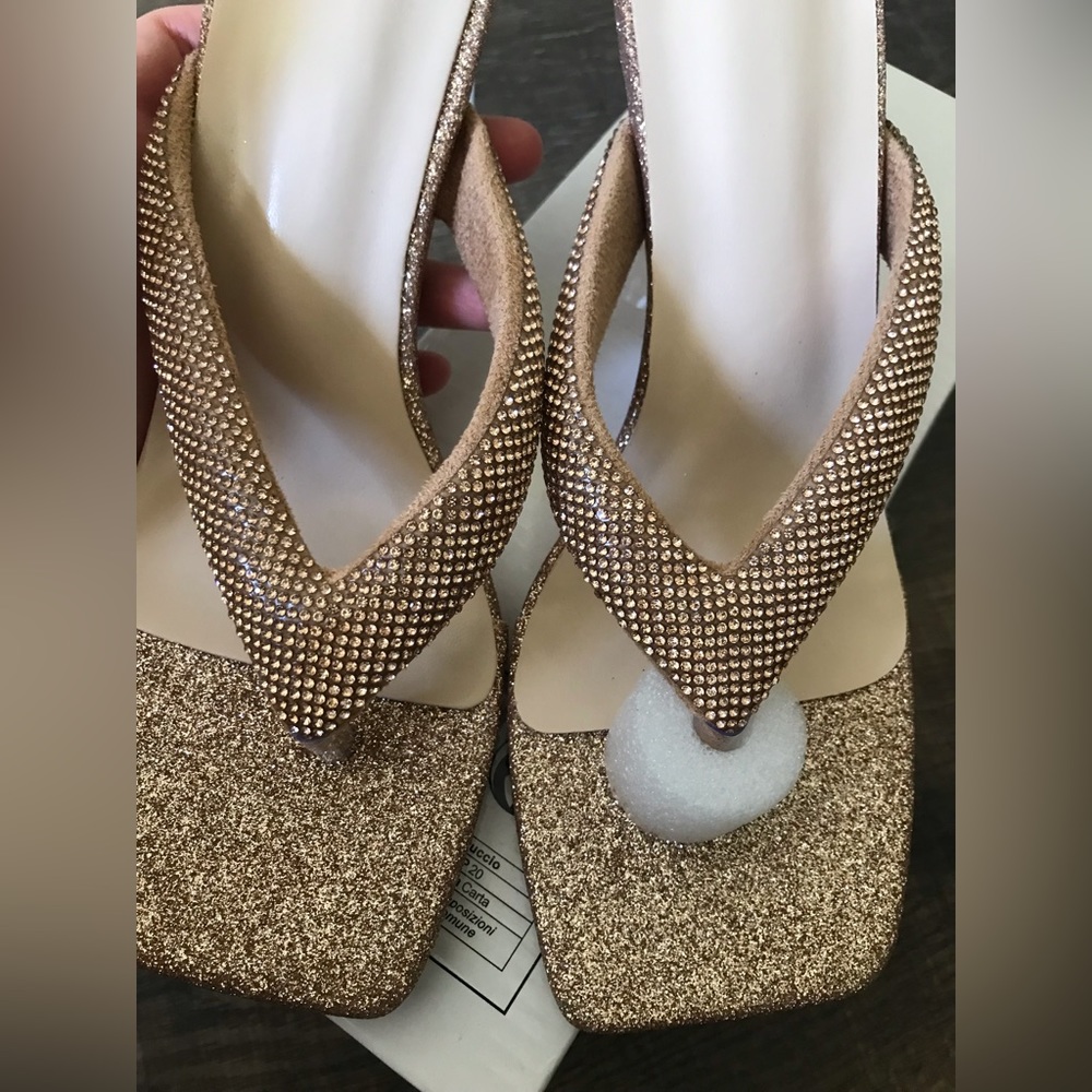 Heels - Picture 6 of 7